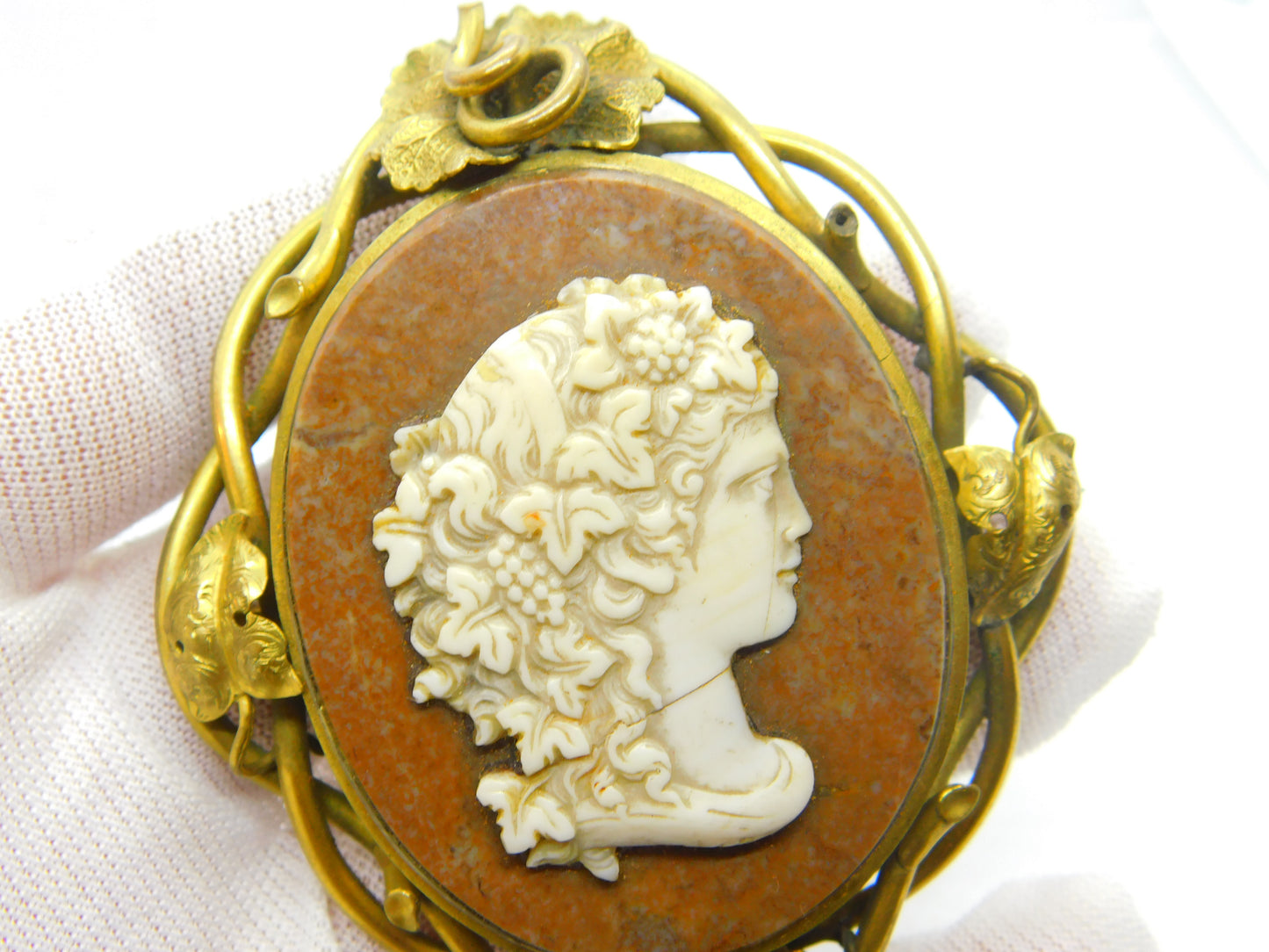 Large Georgian Rolled Gold, Hardstone & Marble Cameo Mourning Brooch c1820