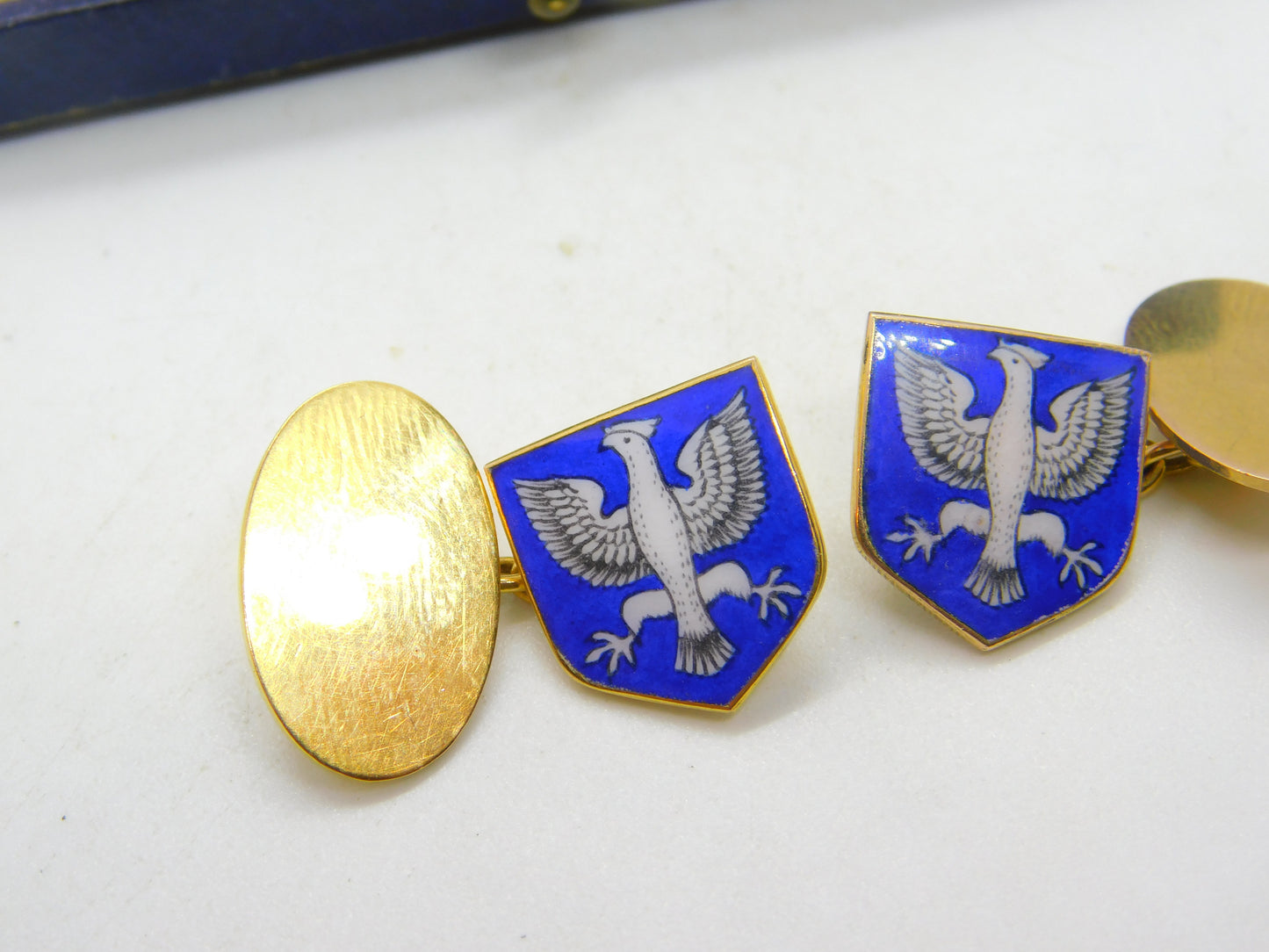 Boxed 9ct Yellow Gold & Blue-White Enamel Polish Crest Cufflinks 1933 Antique