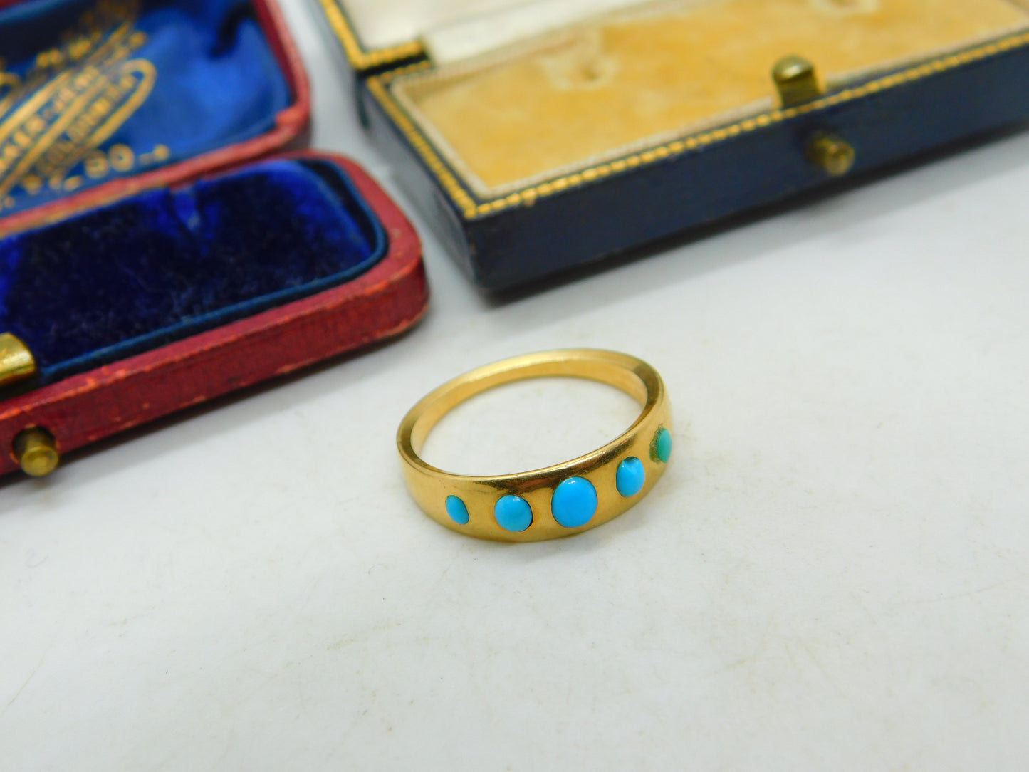 18ct Yellow Gold & Five Stone Turquoise Set Band Ring Vintage c1980 Handmade