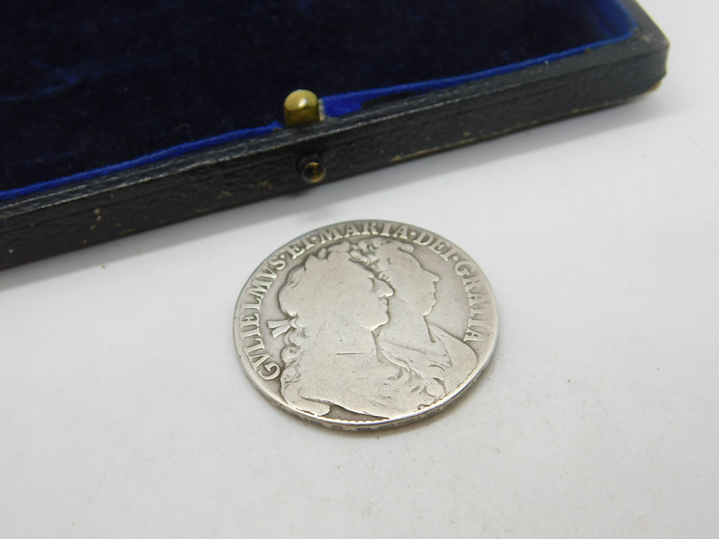 King William & Queen Mary Half Crown Coin 1689 Fine Condition .925 Silver