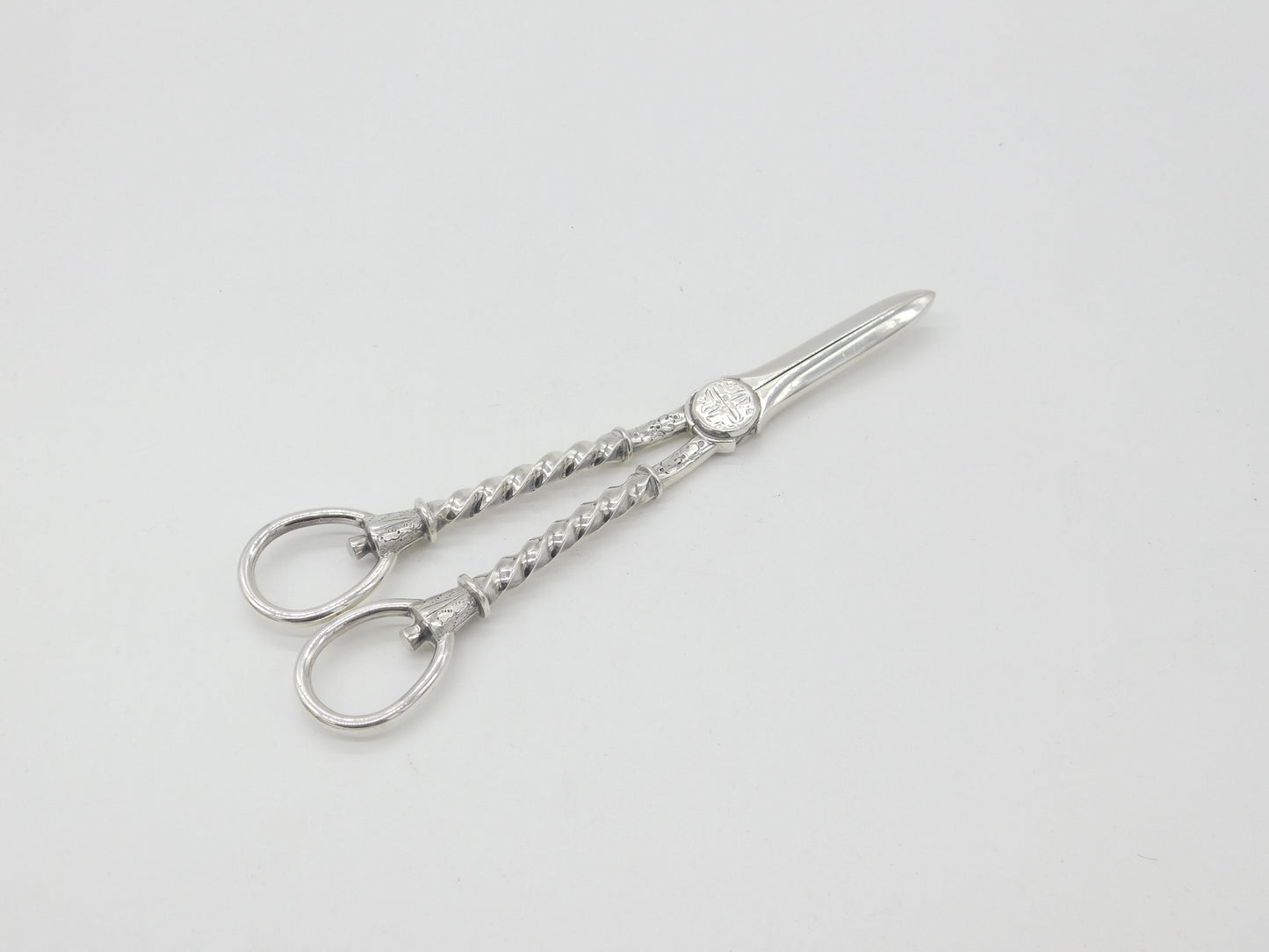 Victorian Sterling Silver Twist Pattern Grape Scissors 1899 London Antique