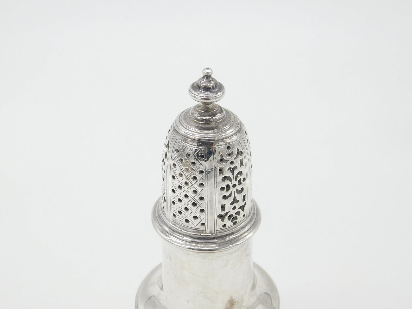 George II Sterling Silver Muffineer Sugar Caster 1735 London William Justis