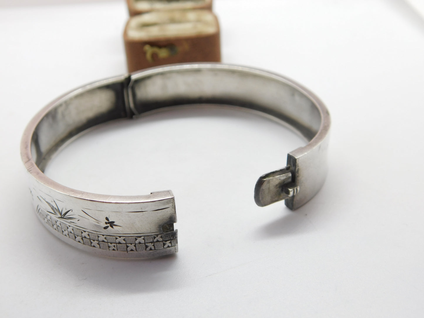 Victorian Aesthetic Movement Sterling Silver Swallow Bangle Bracelet c1880