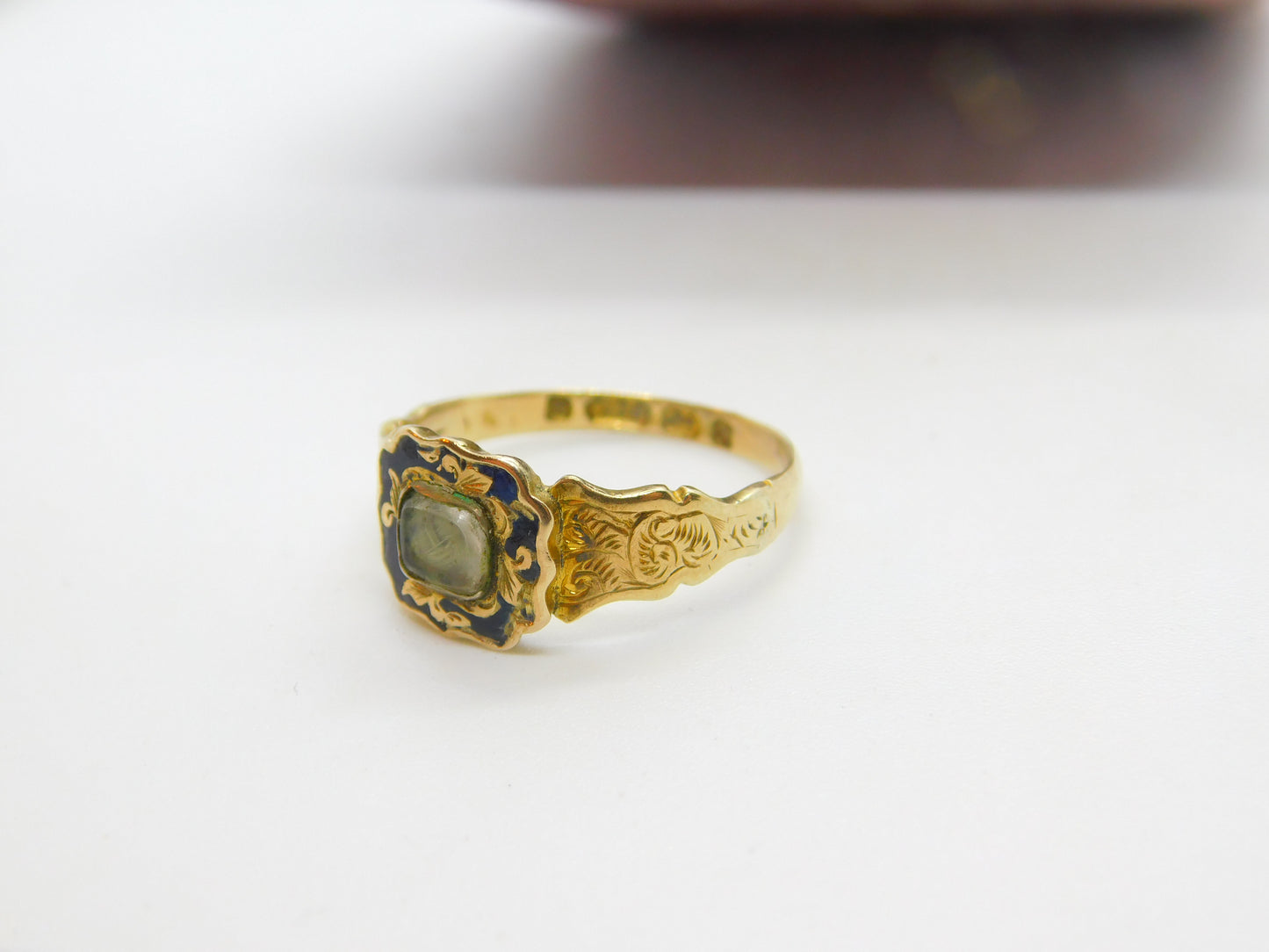 Victorian 9ct Gold, Black Enamel & Woven Hair Mourning Ring 1865 Birmingham