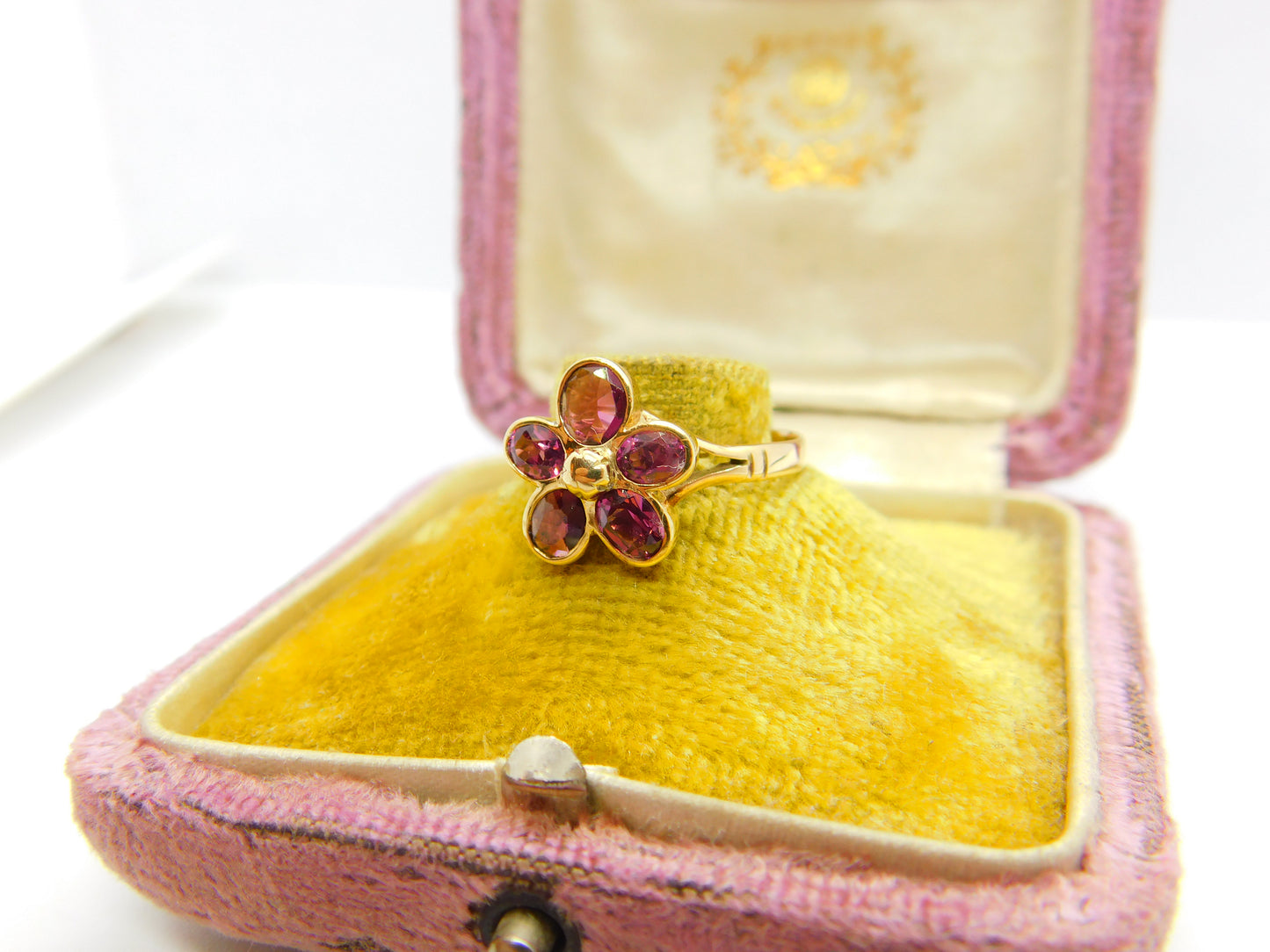 14ct Yellow Gold Almandine Garnet Floral Band Ring Antique c1920 Art Deco