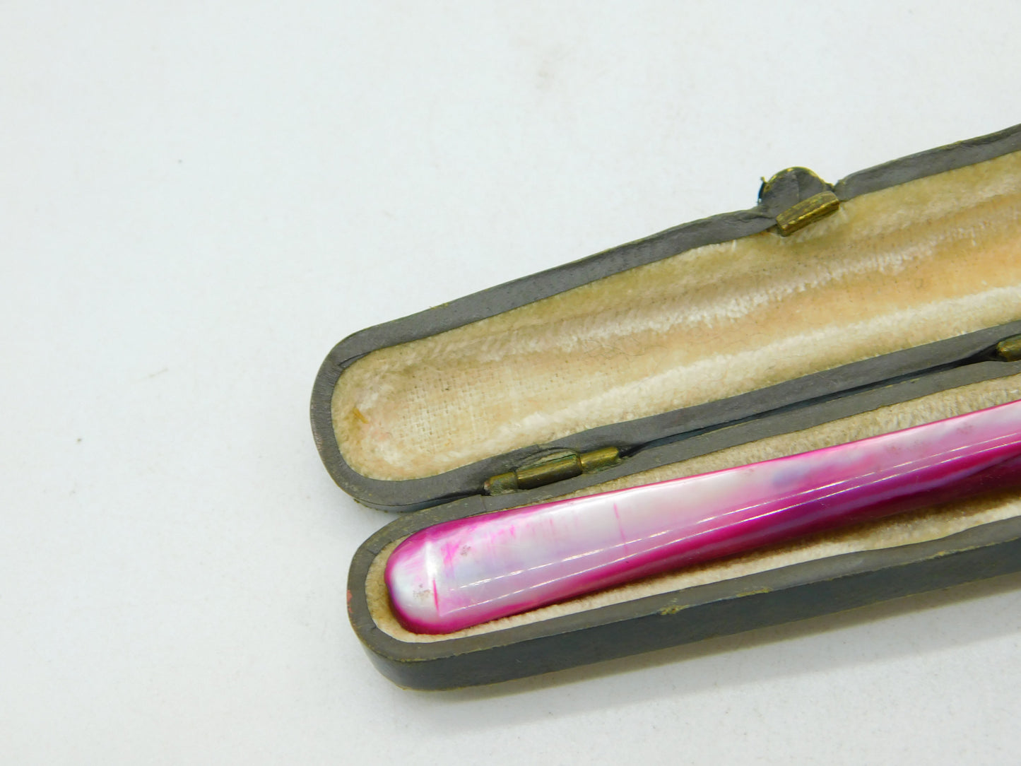 Ladies Boxed 9ct Rose Gold Pink Mother of Pearl Cigarette Holder Antique c1920
