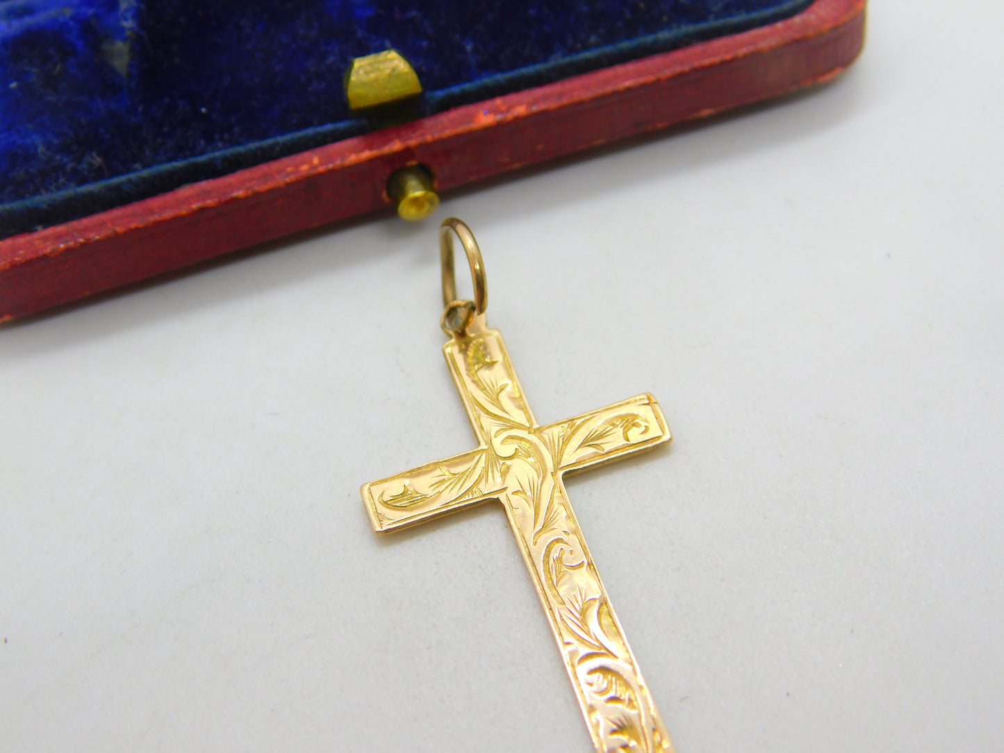 Fern Leaf Pattern 9ct Yellow Gold Cross Pendant Antique Victorian c1890