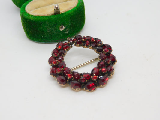 Austrian 8ct Gold Bohemian Garnet Set Floral Wreath Brooch Antique c1960