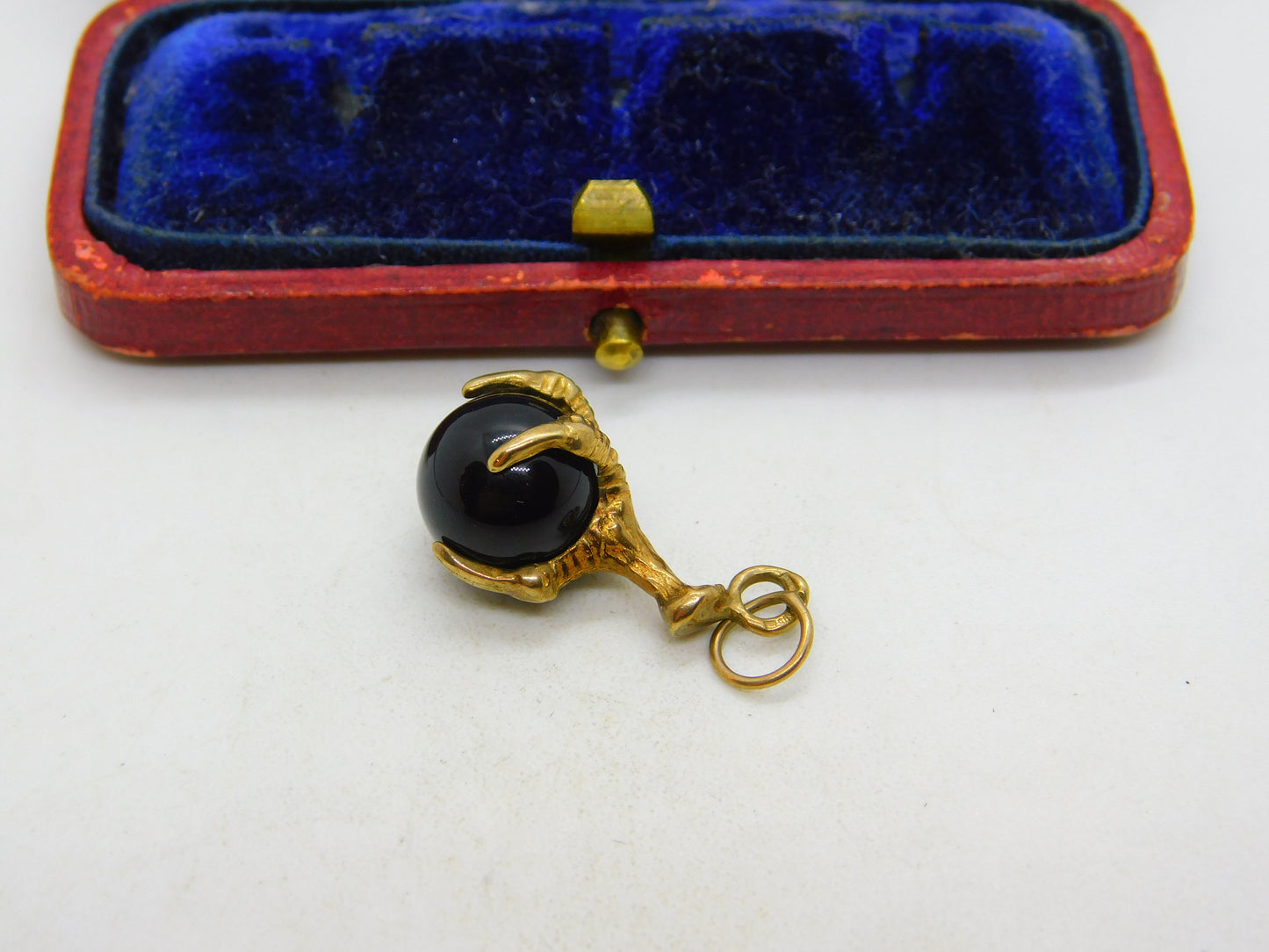 9ct Yellow Gold Black Onyx Set Eagle Claw Charm Pendant c1970 Sheffield