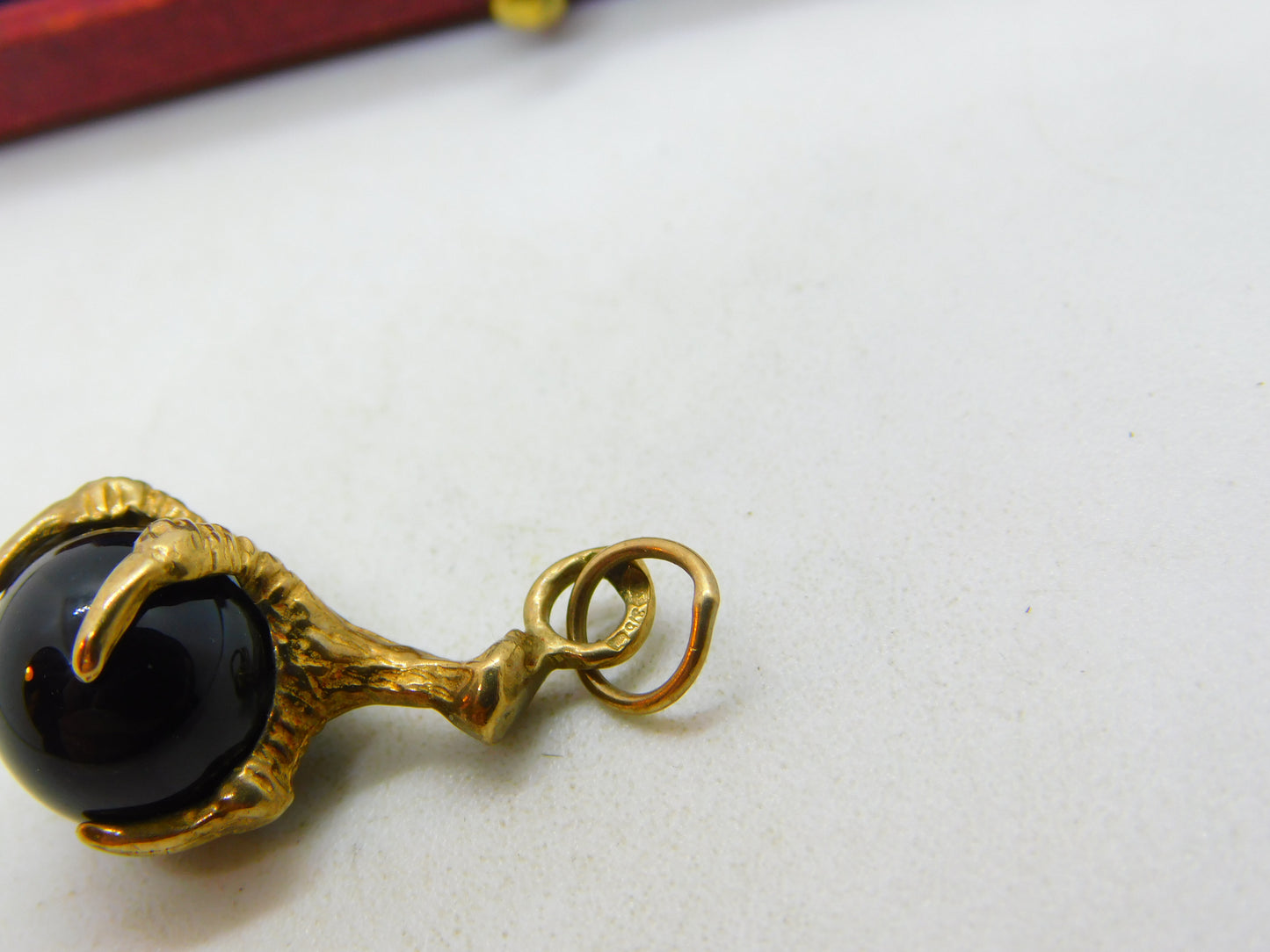 9ct Yellow Gold Black Onyx Set Eagle Claw Charm Pendant c1970 Sheffield