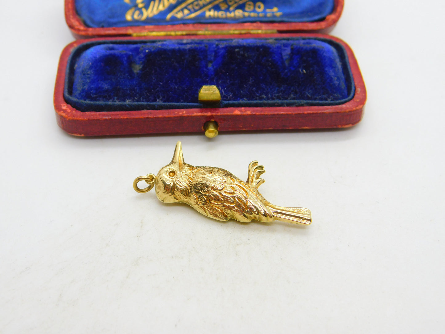 Large 9ct Yellow Gold Woodpecker Bird Charm or Pendant 1973 Birmingham