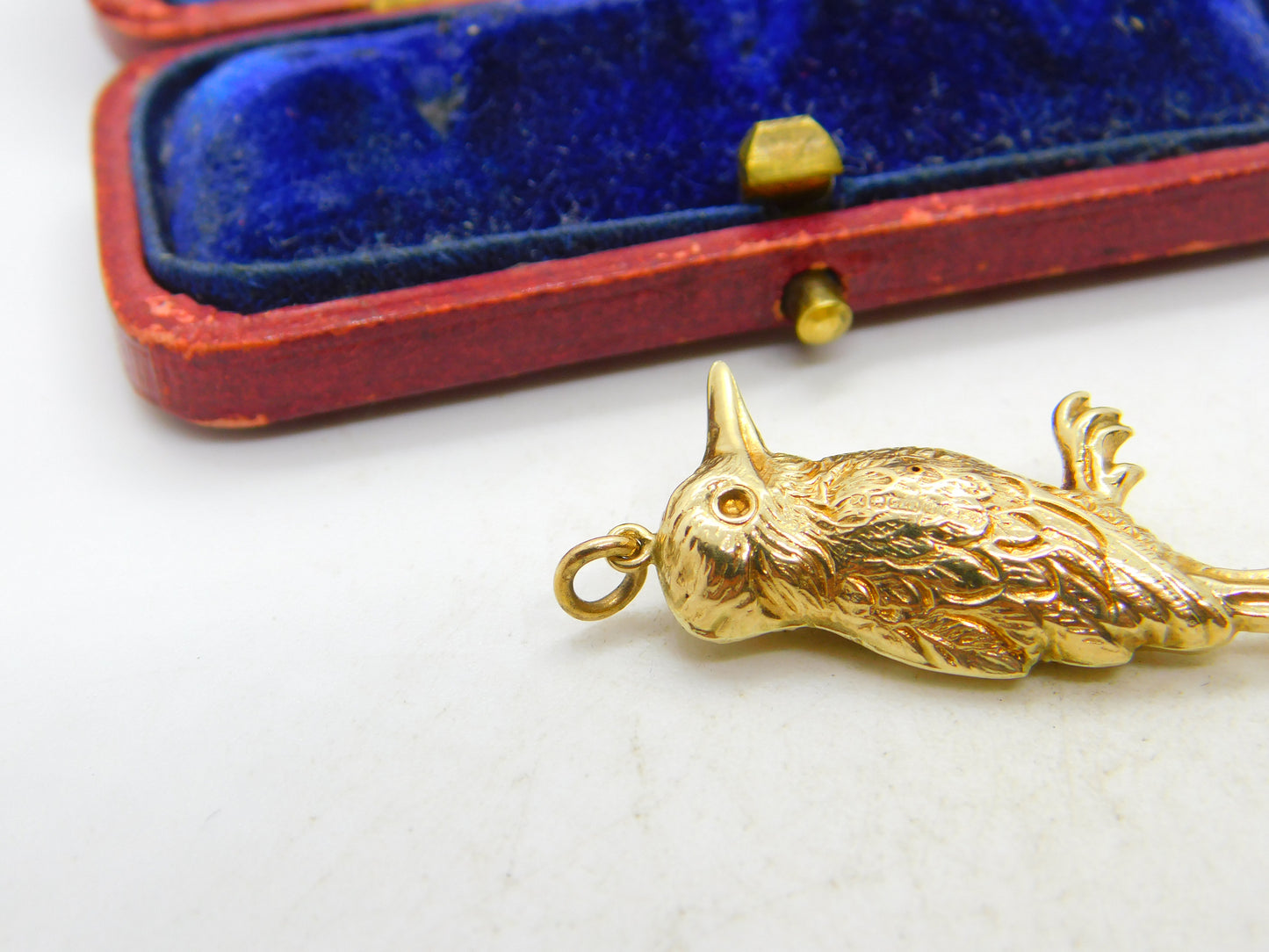 Large 9ct Yellow Gold Woodpecker Bird Charm or Pendant 1973 Birmingham