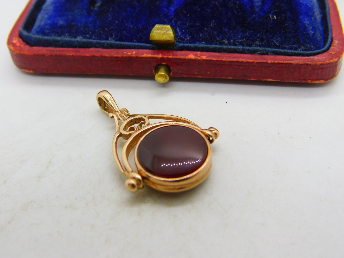 9ct Rose Gold Victorian Style Nephrite Jade & Carnelian Spinner Pendant 1990