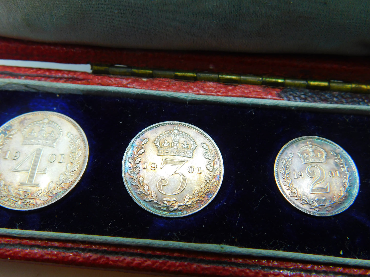 Queen Victoria Maundy Coin Set In Original Display Box 1901 NUNC Condition