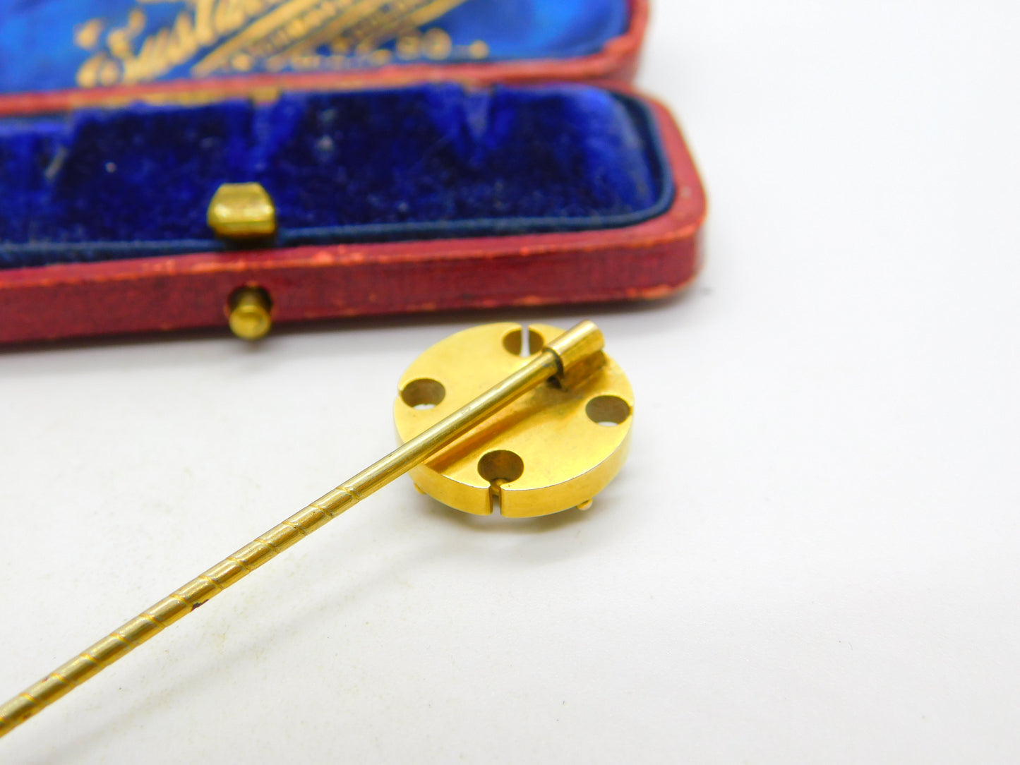 18ct Yellow Gold Almandine Garnet Set Canterbury Cross Stick Pin c1860 Antique