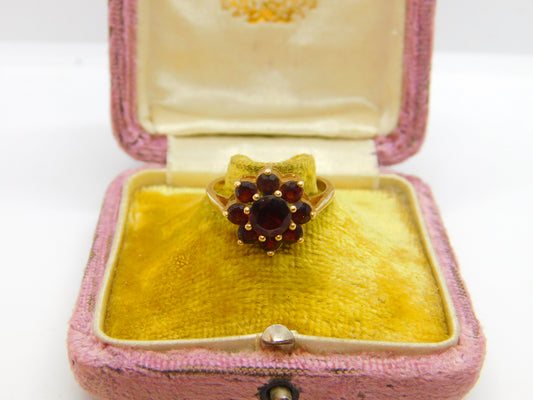 9ct Yellow Gold Bohemian Garnet Cluster Vintage 1994 Birmingham Size O UK