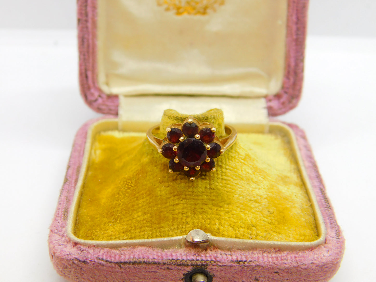 9ct Yellow Gold Bohemian Garnet Cluster Vintage 1994 Birmingham Size O UK