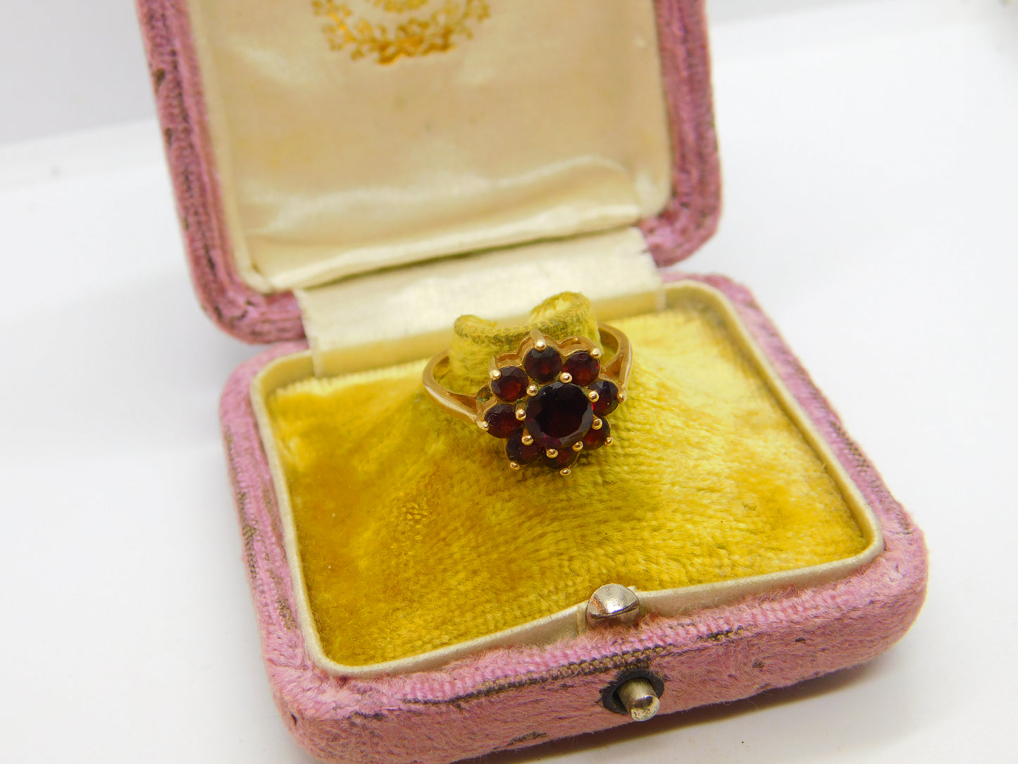 9ct Yellow Gold Bohemian Garnet Cluster Vintage 1994 Birmingham Size O UK