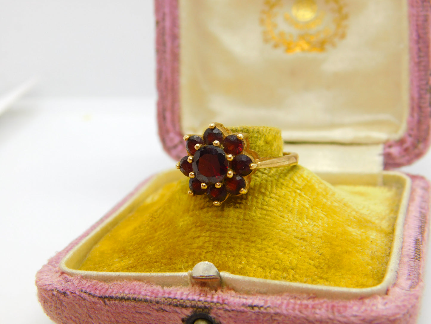 9ct Yellow Gold Bohemian Garnet Cluster Vintage 1994 Birmingham Size O UK