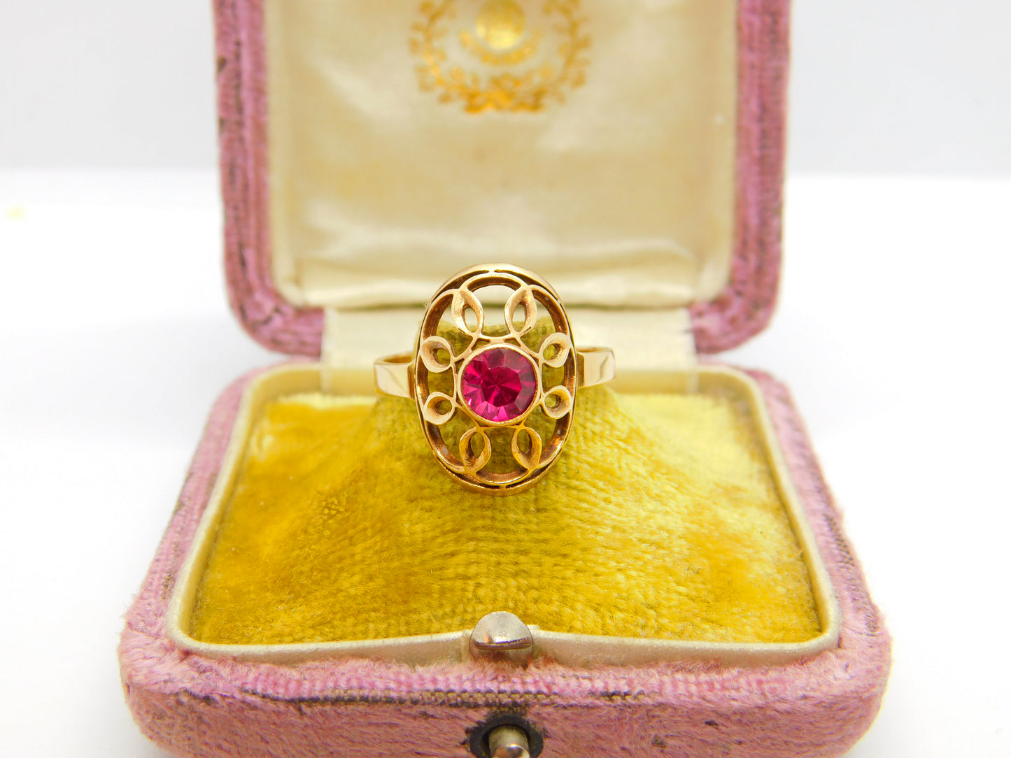 French 18ct Yellow Gold 0.75ct Natural Ruby Shield Ring Antique c1900 Victorian