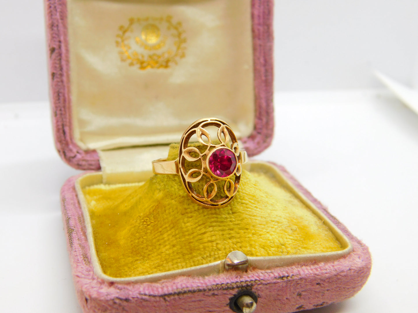 French 18ct Yellow Gold 0.75ct Natural Ruby Shield Ring Antique c1900 Victorian