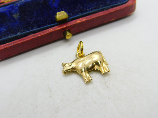 9ct Yellow Gold Dairy Cow Charm or Pendant Vintage 1962 London