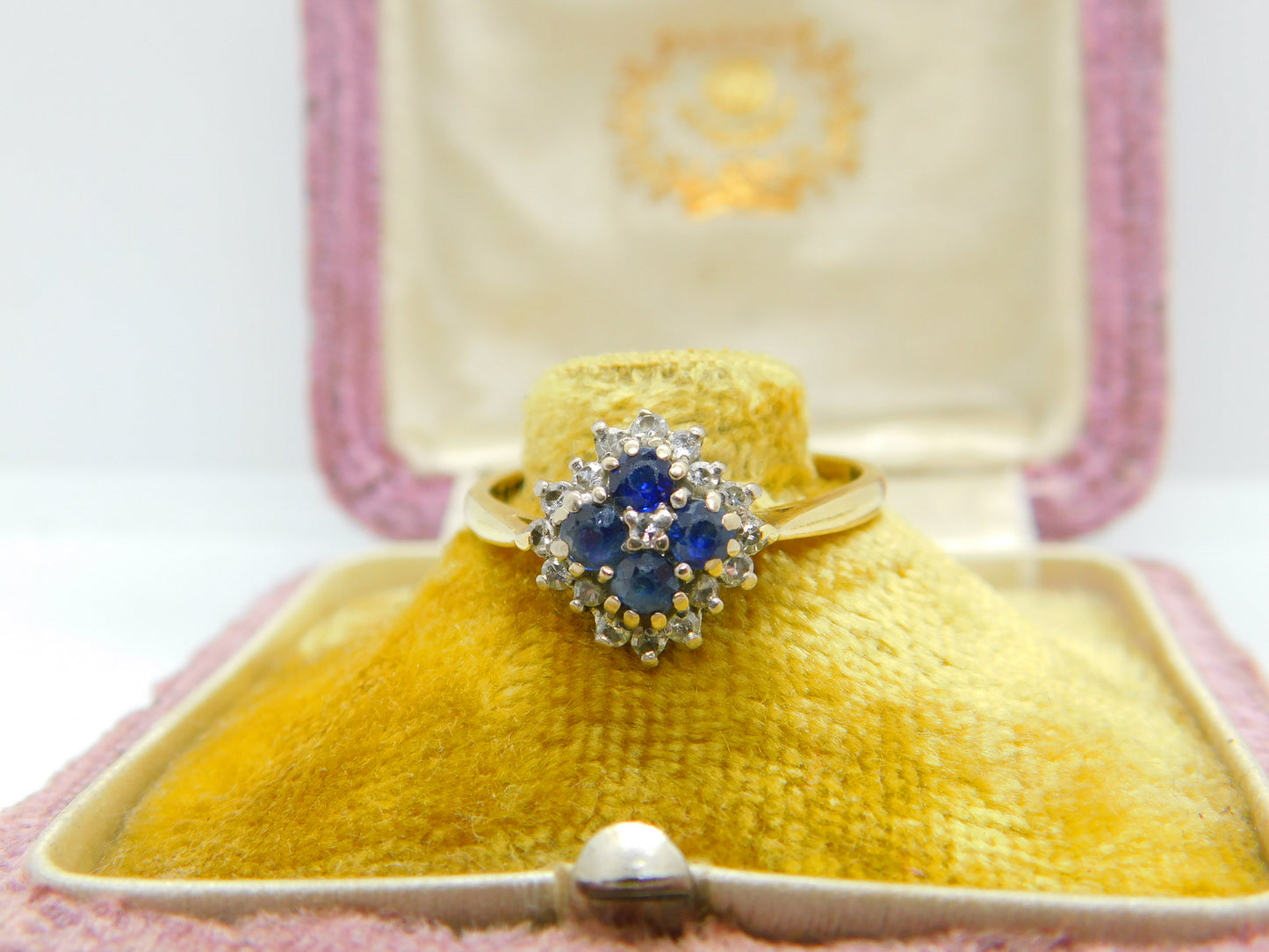 18ct Yellow Gold, Sapphire & Diamond Floral Cluster Ring Vintage 1987 Birmingham