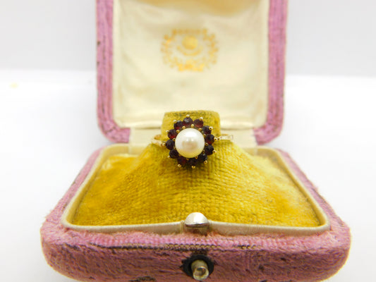 9ct Yellow Gold, Pearl & Garnet Flanked Floral Cluster Ring Vintage c1970