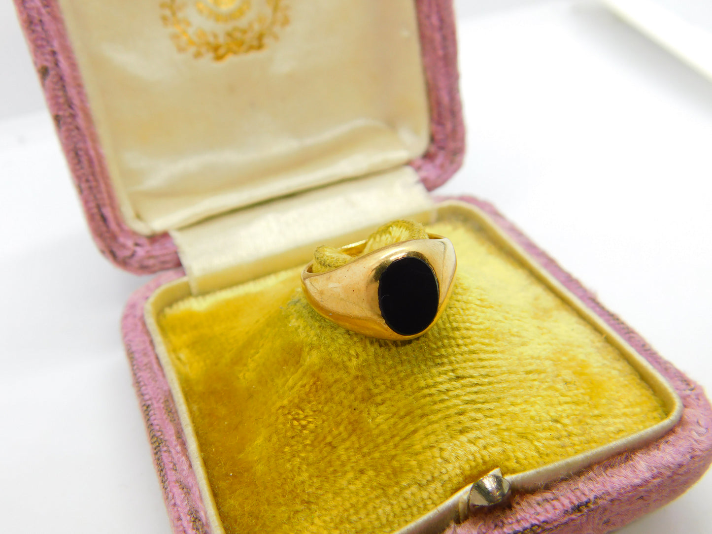 9ct Yellow Gold Onyx Set Signet Ring Mid-Century c1950 Birmingham Size I 1/2 UK