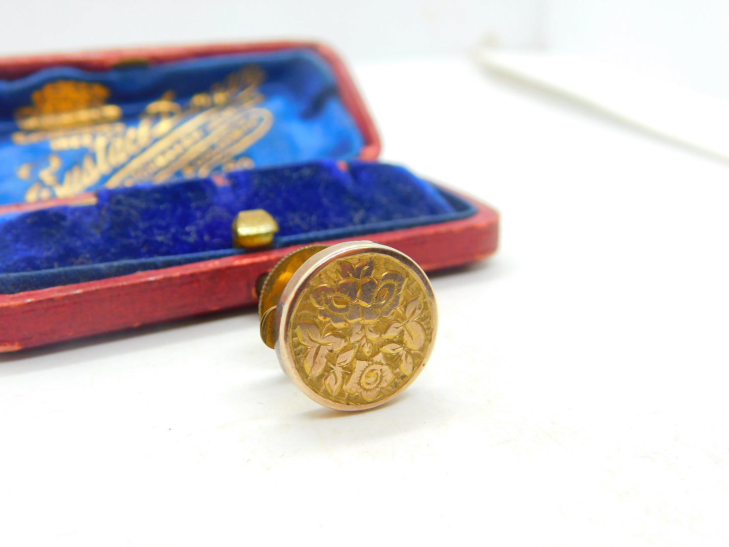 Victorian 9ct Gold Fronted Bachelor Button Engraved Initial Antique c1900