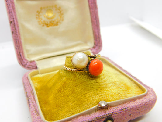 Georgian 15ct Gold, Red Coral & Blister Pearl Crossover Ring c1820 Antique