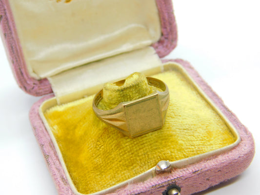 9ct Yellow Gold Essential Square Signet Ring 1969 Birmingham Vintage