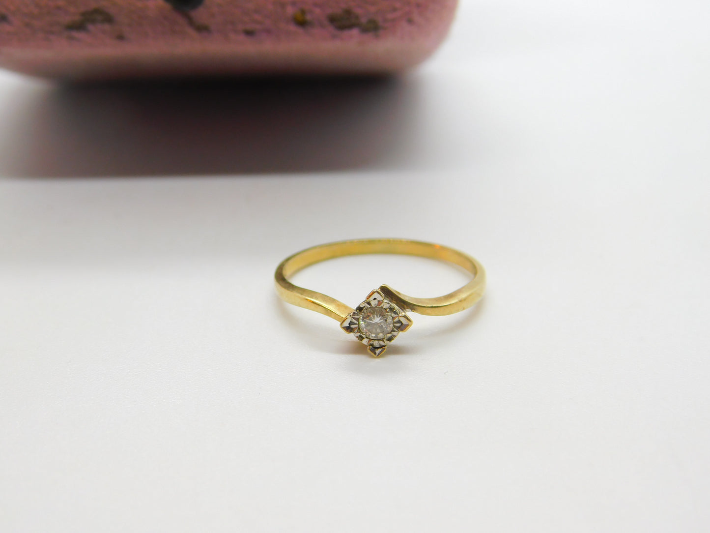 9ct Yellow Gold & 0.1ct Diamond Solitaire Ring Antique c1940 Art Deco