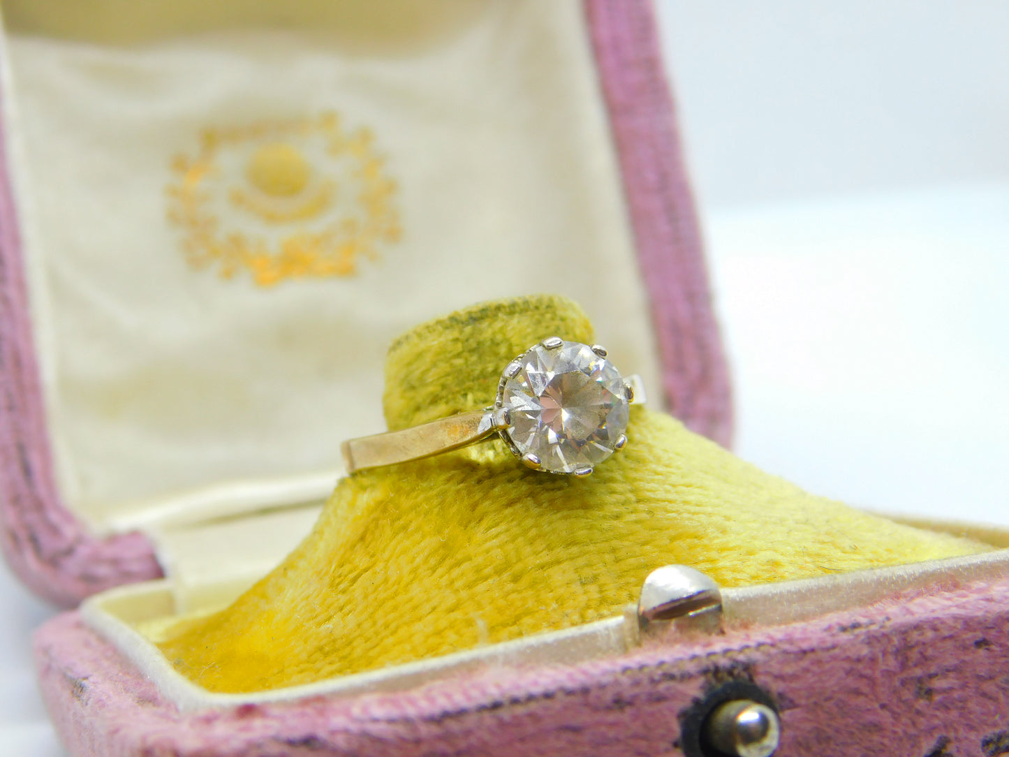 9ct Yellow Gold & Diamond Paste Solitaire Ring Vintage c1970 Sheffield