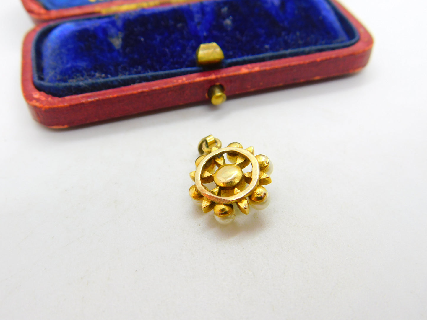 14ct Yellow Gold & Pearl Set Daisy Floral Pendant Antique c1920 Art Deco