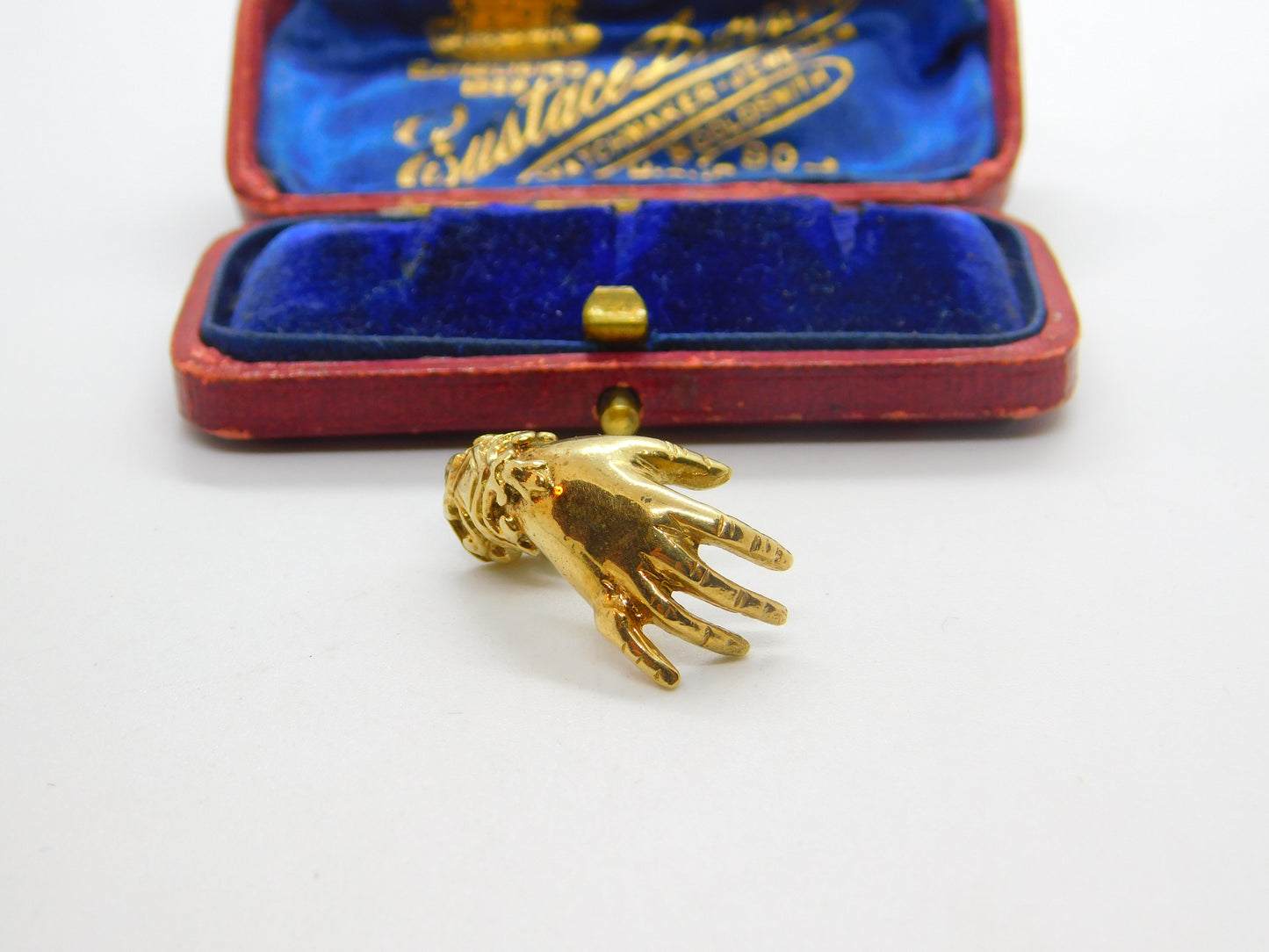 9ct Yellow Gold Figa Hand with Ring Charm Pendant 1979 London Vintage