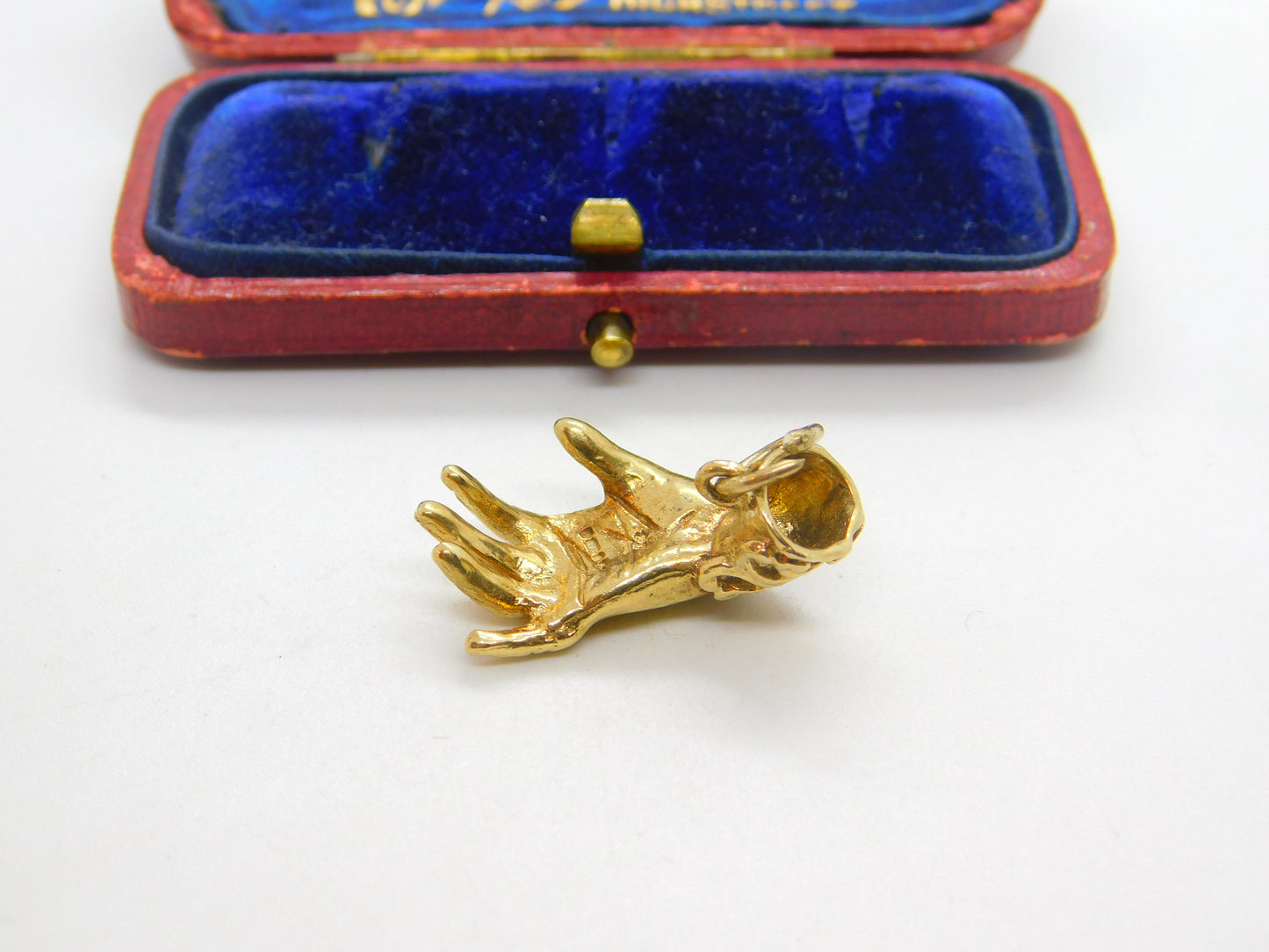 9ct Yellow Gold Figa Hand with Ring Charm Pendant 1979 London Vintage