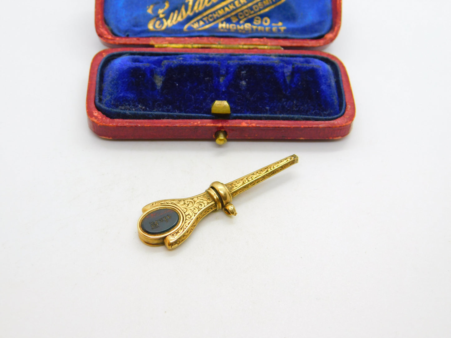 Victorian 15ct Gold, Carved Bloodstone & Sardonyx 'Kate' Watch Key c1860