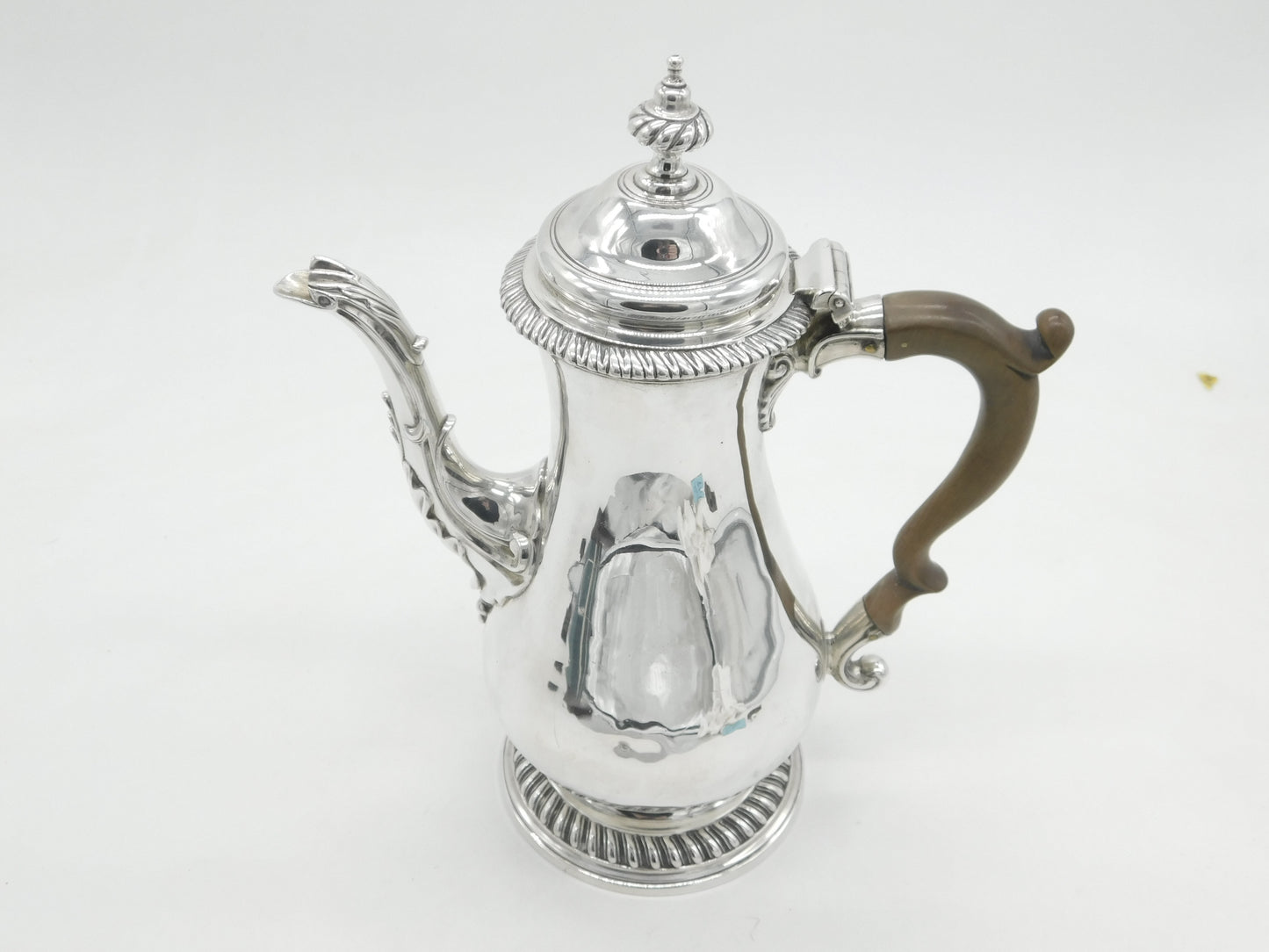 George III Sterling Silver Baluster Coffee Pot Lion Crest Antique 1764 London