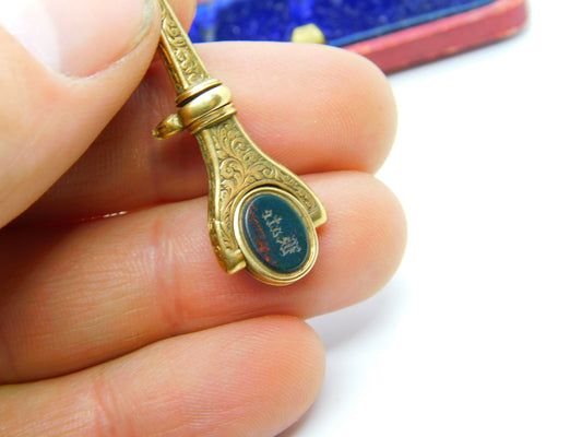 Victorian 15ct Gold, Carved Bloodstone & Sardonyx 'Kate' Watch Key c1860