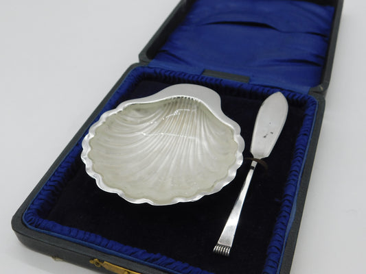 Boxed Sterling Silver Shell Form Butter Dish & Spreader 1920 Birmingham Antique