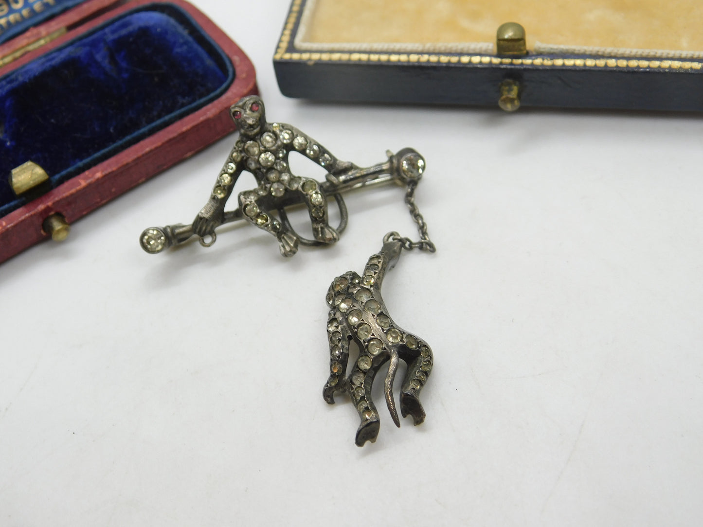 800 Silver & Diamond Paste Sitting-Dangling Monkey Couple Brooch Antique c1900