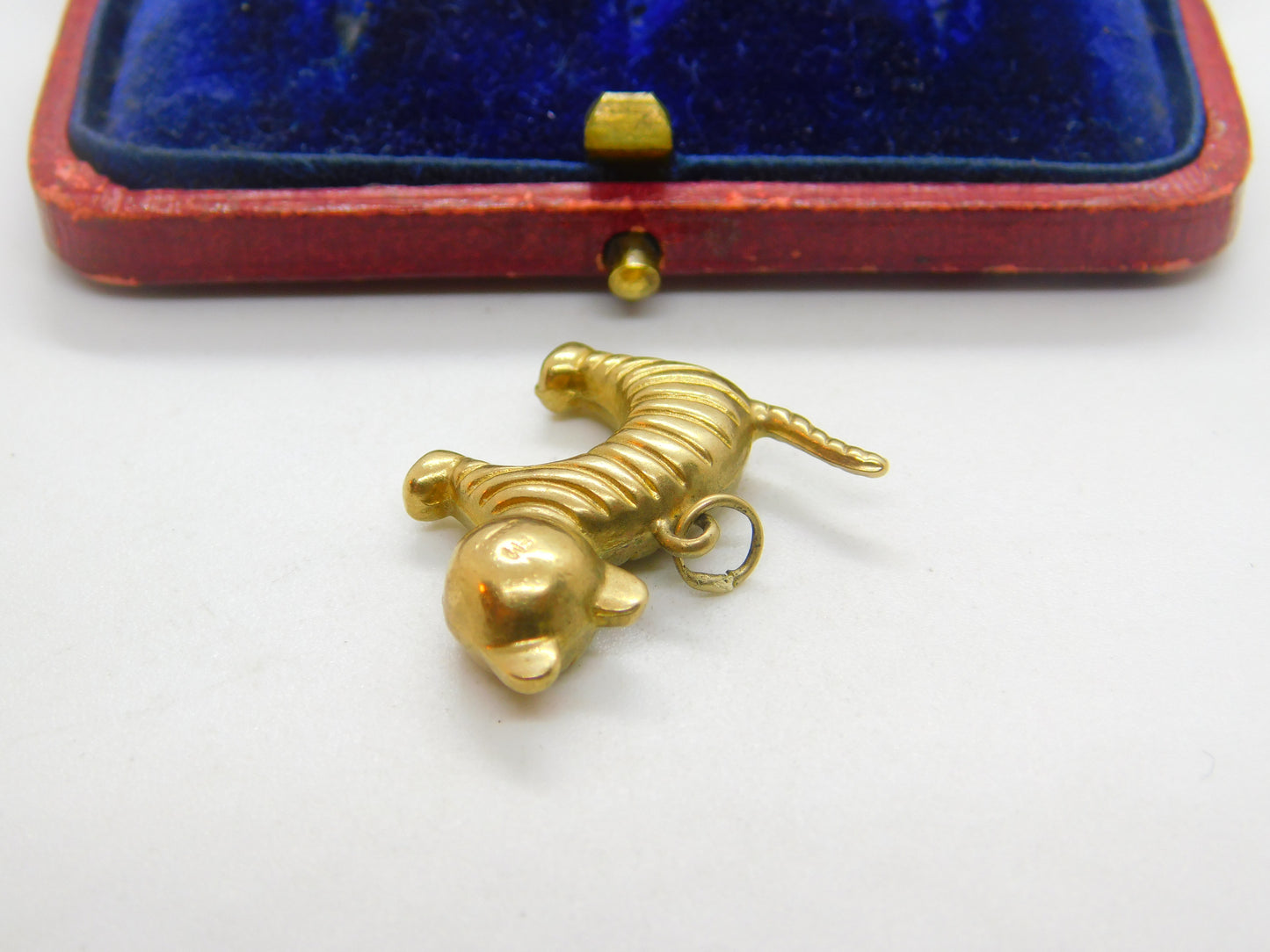 9ct Yellow Gold Startled Cat Kitten Charm Pendant Vintage c1970 Birmingham