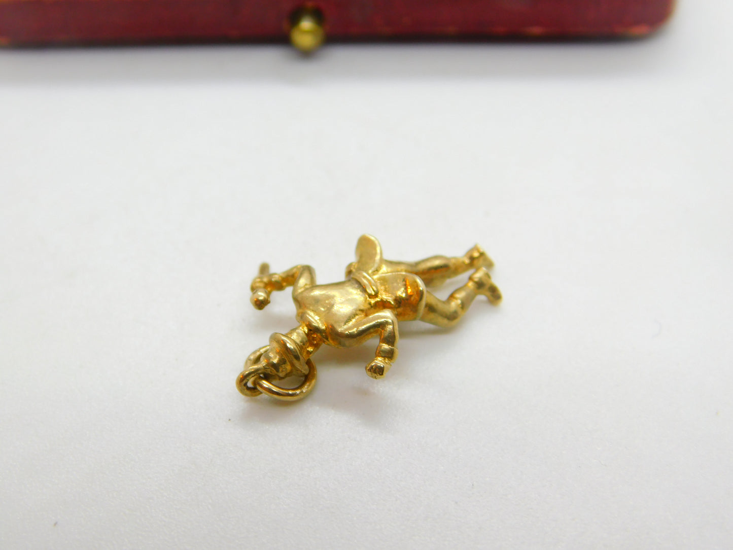 9ct Yellow Gold Pied Piper of Hamelin Charm Pendant Vintage c1970