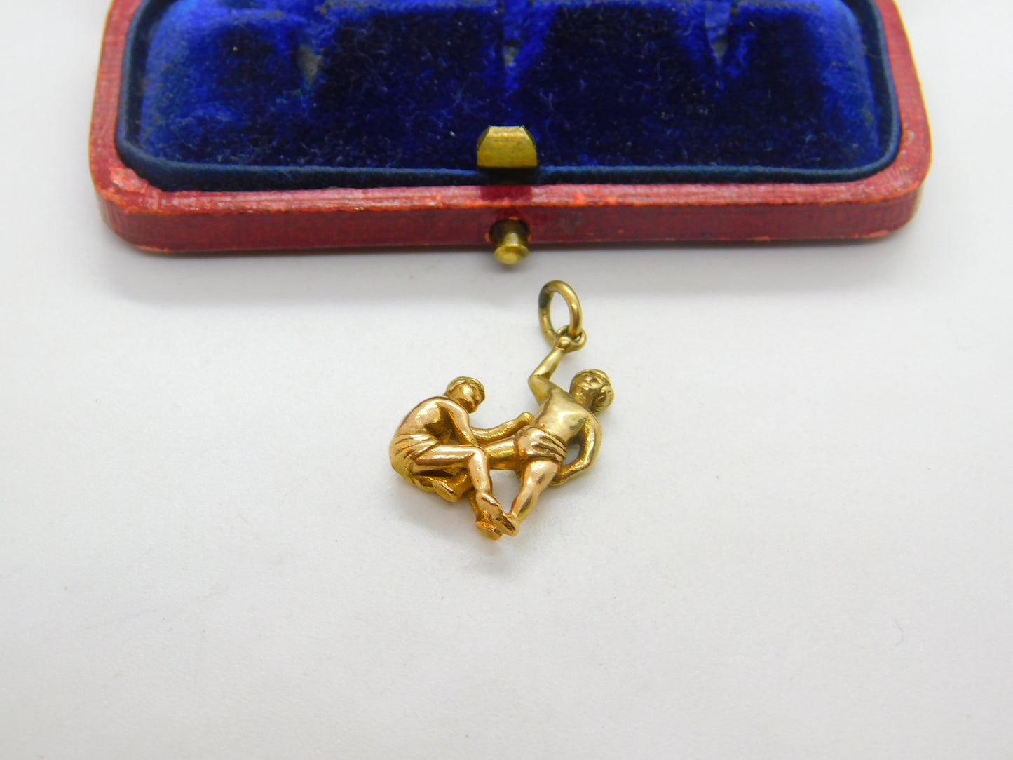 9ct Yellow Gold Twins of Gemini Zodiac Charm Pendant 1982 Birmingham