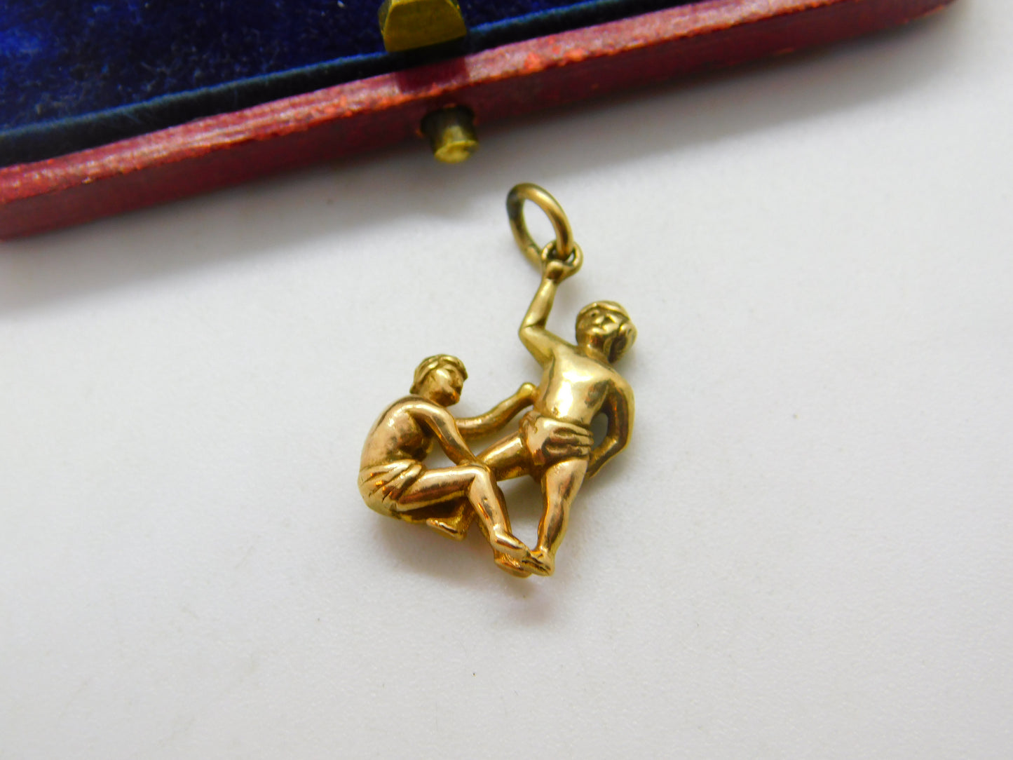 9ct Yellow Gold Twins of Gemini Zodiac Charm Pendant 1982 Birmingham