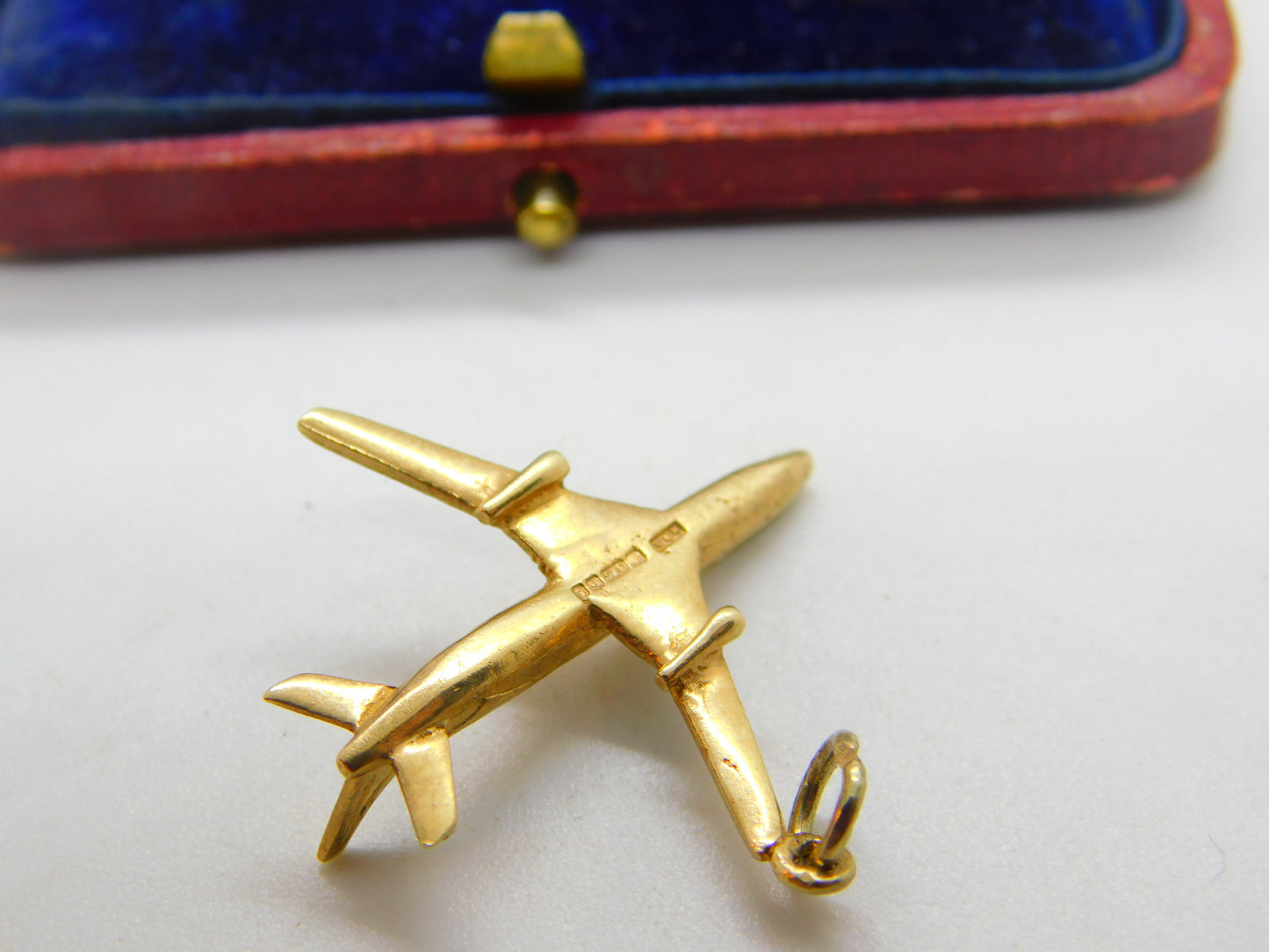 9ct Yellow Gold Large Jet Aeroplane Charm or Pendant 1979 Birmingham