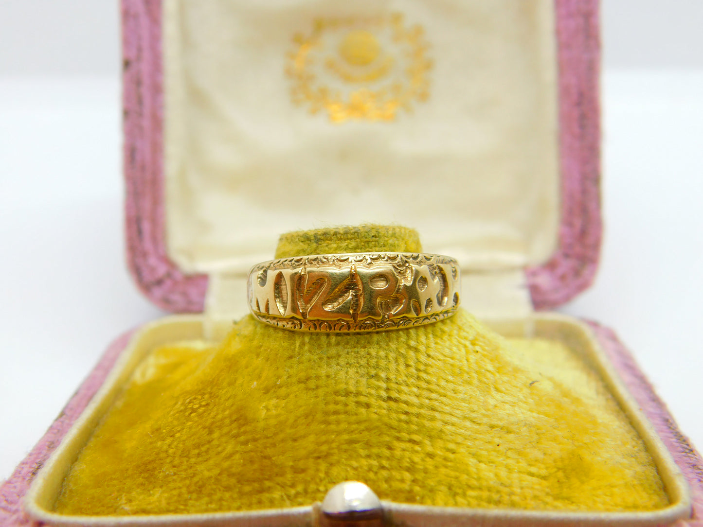 Victorian Style 9ct Yellow Gold Mizpah Sweetheart Ring Birmingham c1960