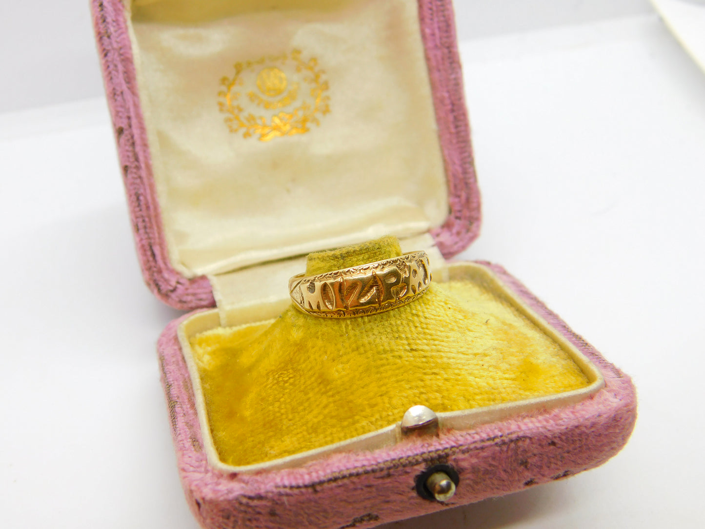 Victorian Style 9ct Yellow Gold Mizpah Sweetheart Ring Birmingham c1960