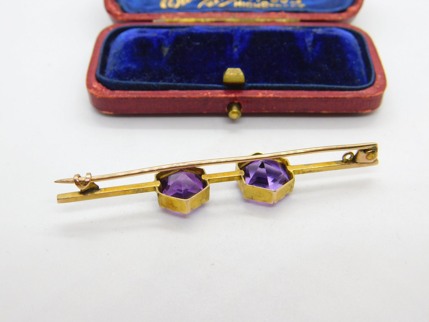 Victorian 9ct Yellow Gold & Hexagonal Cut Amethyst Bar Brooch Antique c1880